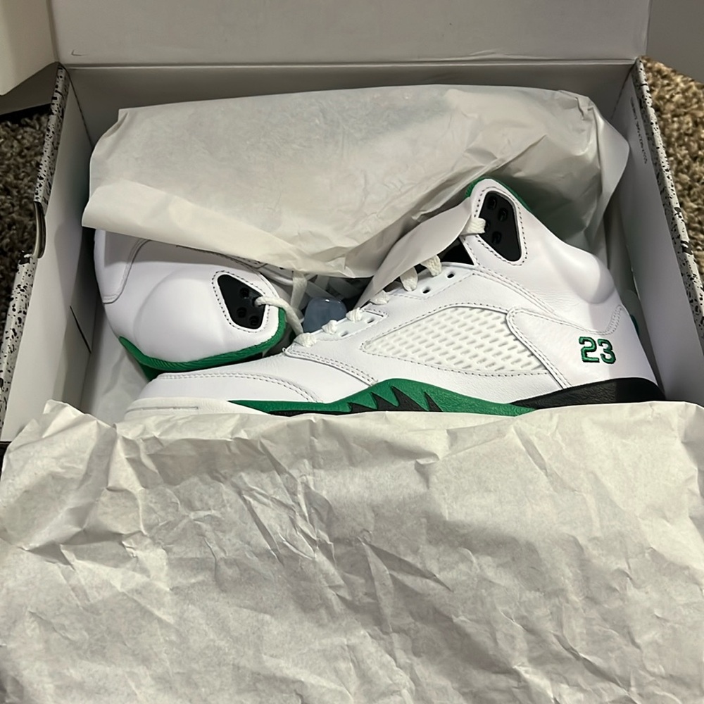 Jordan 5s BRAND NEW IN BOX